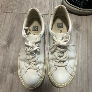 Madewell x Veja Sneakers